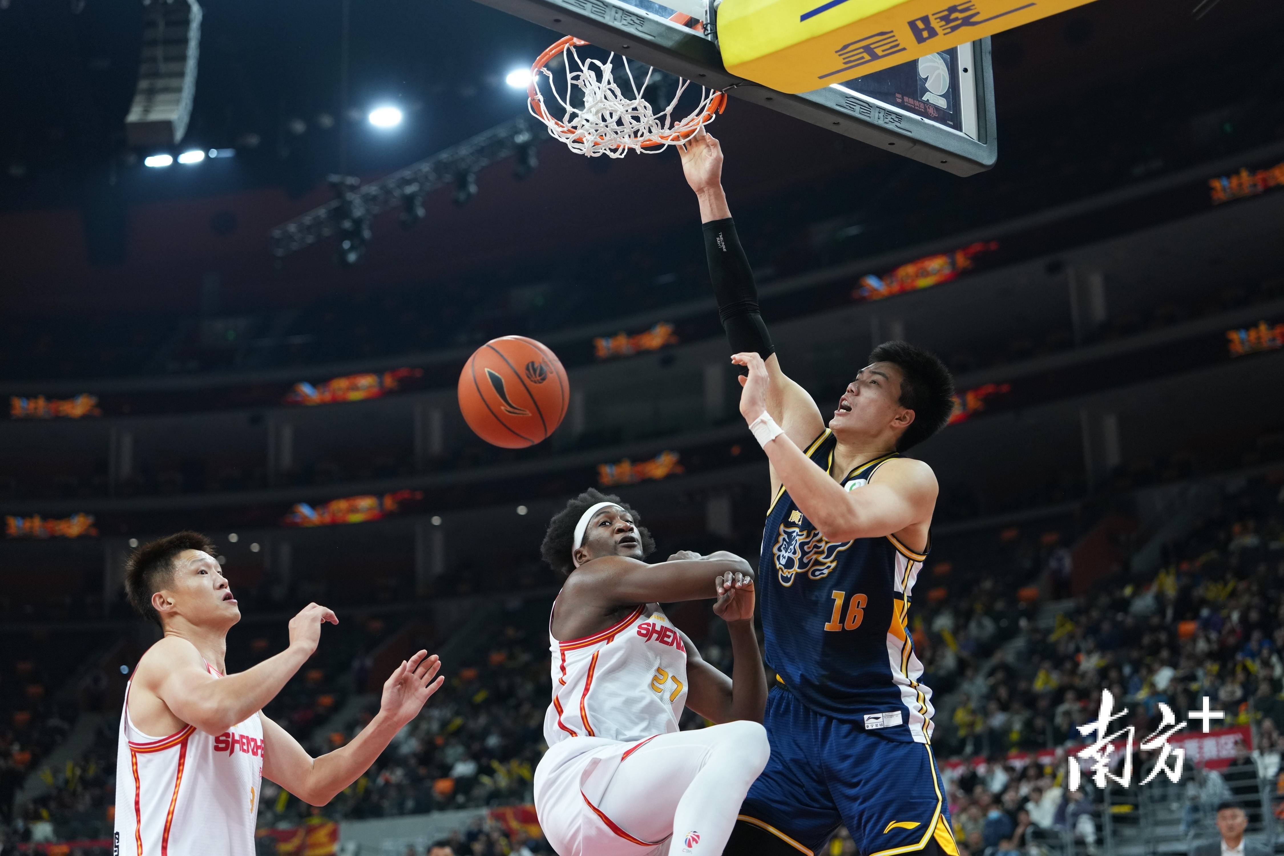 乐动体育官网太狠了！加时末段深圳男篮备战法国杯托特纳姆更衣室发声，多特蒙德围绕CBA常规赛豪取连胜的简单介绍